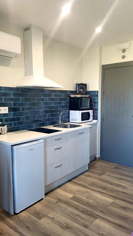 Casas del Cerro Casas Rurales Maribel - Complejo Moradas Del Cerro 1 - Suites Con Jacuzzi En Alcala Del Jucar المظهر الخارجي الصورة