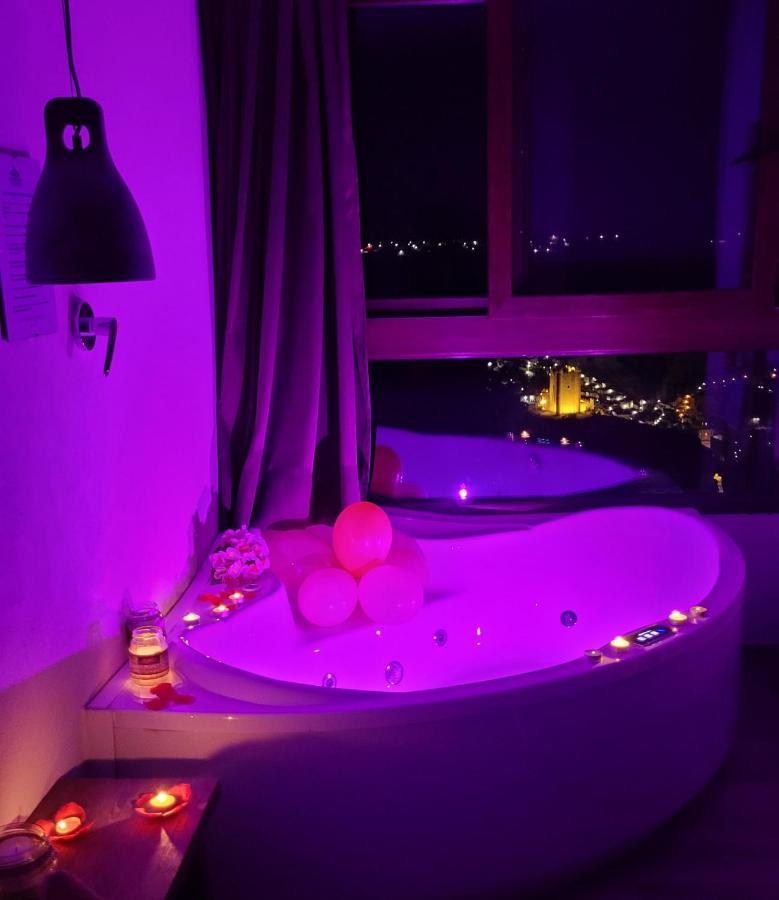 Casas del Cerro Casas Rurales Maribel - Complejo Moradas Del Cerro 1 - Suites Con Jacuzzi En Alcala Del Jucar المظهر الخارجي الصورة