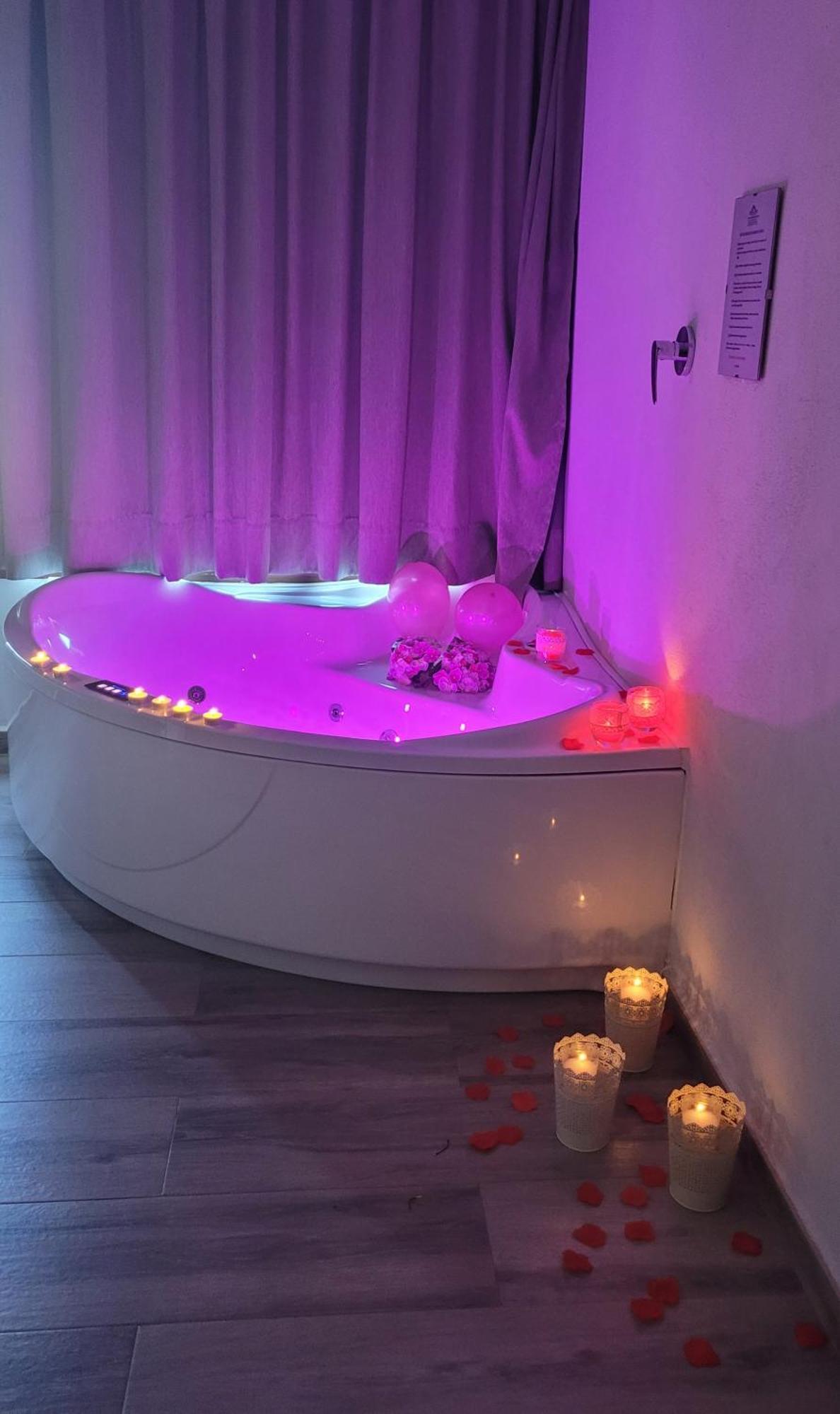 Casas del Cerro Casas Rurales Maribel - Complejo Moradas Del Cerro 1 - Suites Con Jacuzzi En Alcala Del Jucar الغرفة الصورة