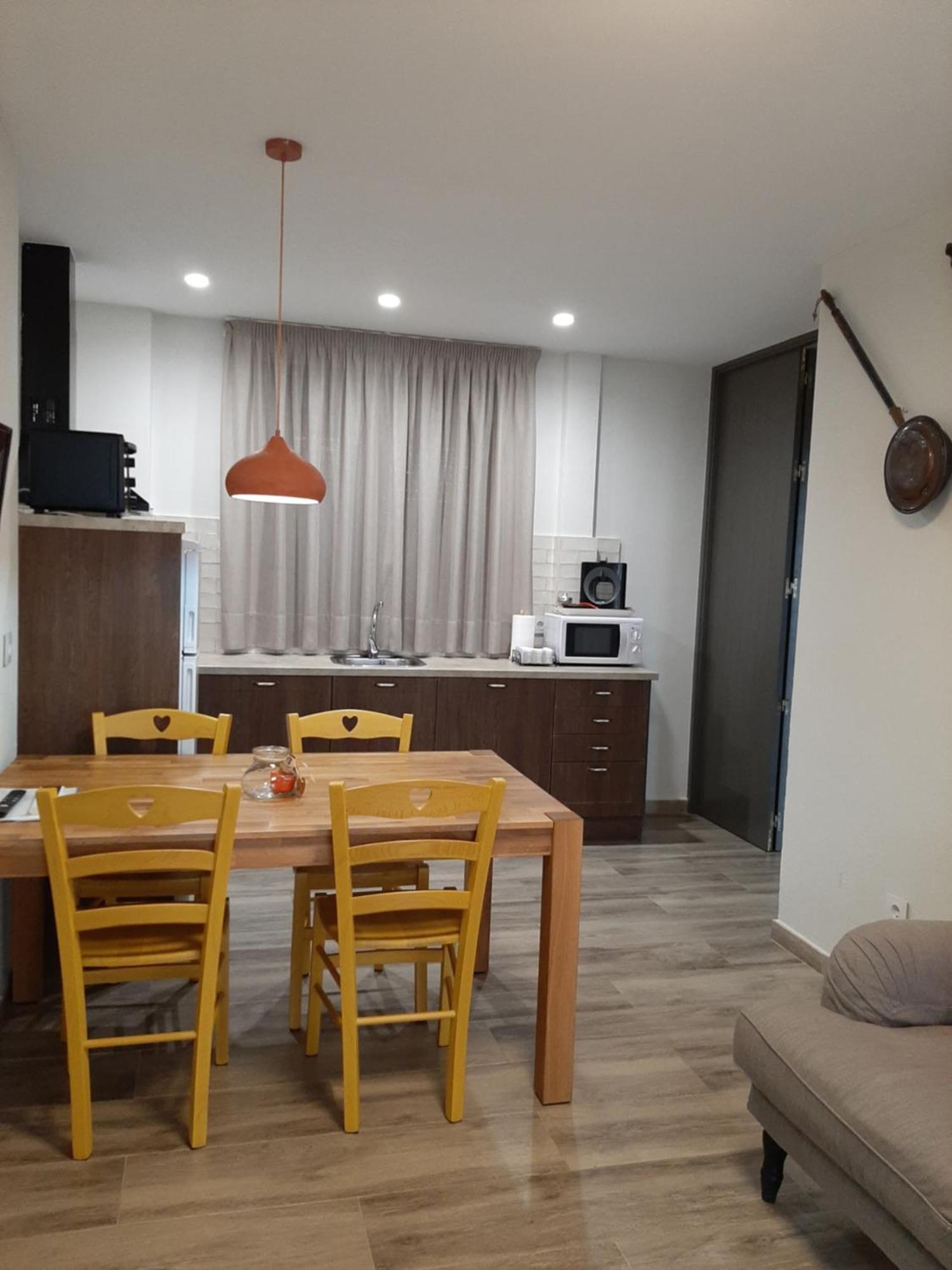 Casas del Cerro Casas Rurales Maribel - Complejo Moradas Del Cerro 1 - Suites Con Jacuzzi En Alcala Del Jucar الغرفة الصورة